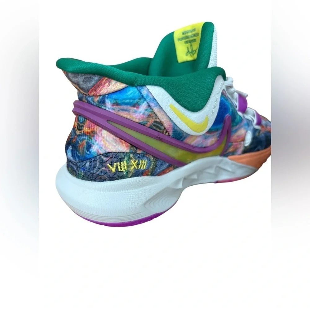 Nike Kyrie Irving 8 Go Multicolor Sneakers